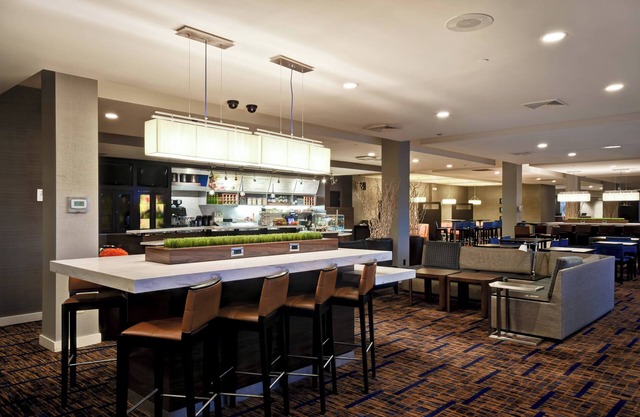 Courtyard By Marriott Cape Cod Hyannis