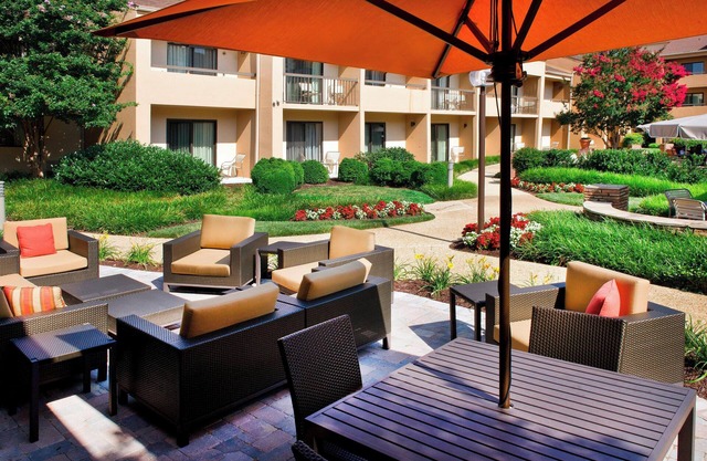 Courtyard by Marriott New Carrollton