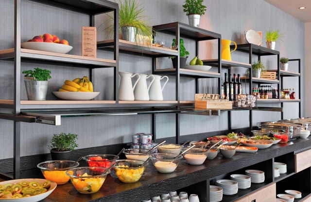 Courtyard by Marriott Zurich North