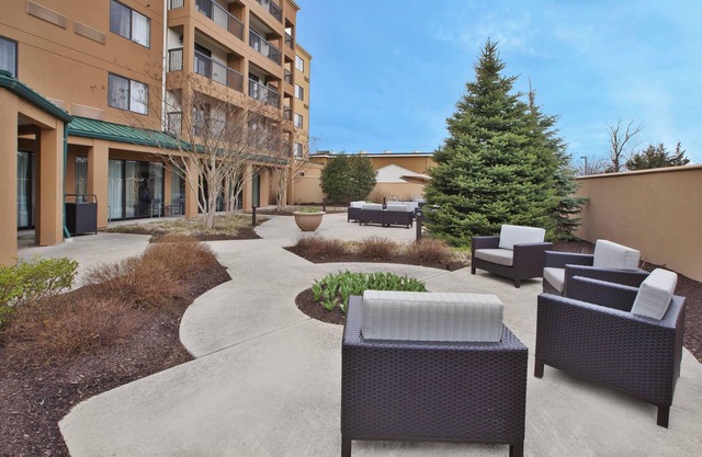Courtyard Somerset by Marriott