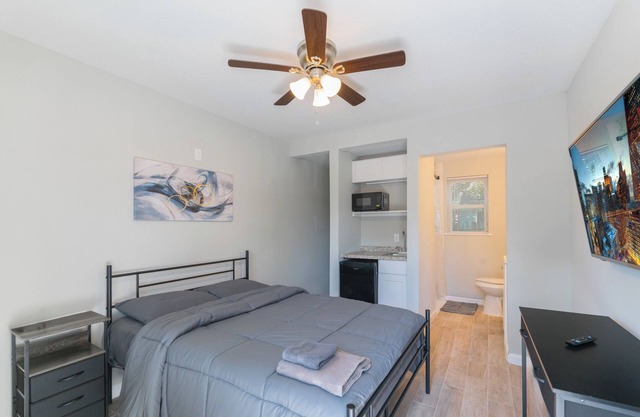 Cozy 1BR APT | Downtown Houston