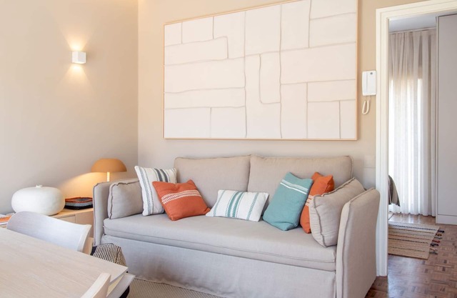 Cozy 1BR Beachside Apartment by LovelyStay