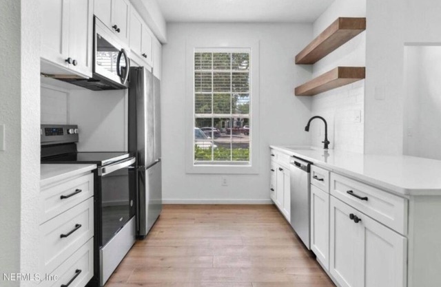Cozy 2-bedroom apartment in amazing Jacksonville near beaches
