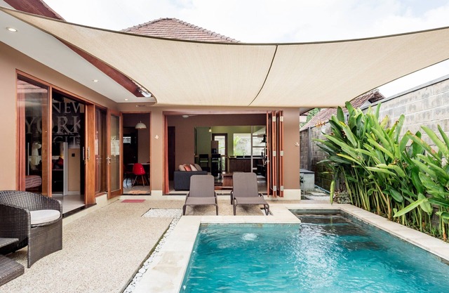 Cozy 2 bedrooms pool Villa in Sanur Beach side
