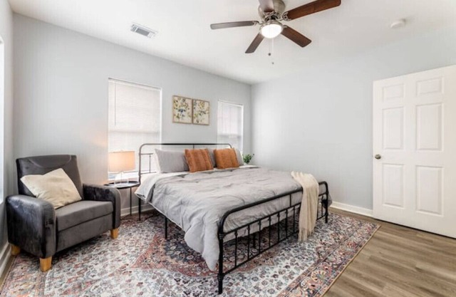 Cozy 2bed 2bath near Med Center