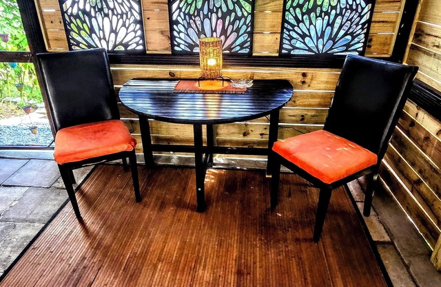 Cozy 2BR Bungalow Near Weeki Wachee Springs