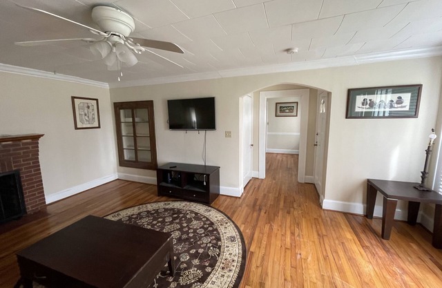 Cozy 2BR house behind Lexington BBQ