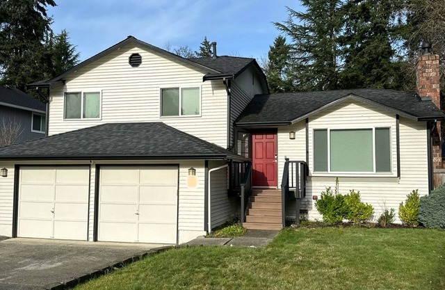 Cozy 3-Bedroom Bothell Home with Central AC