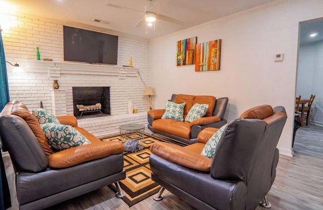 Cozy 3BR Charlotte Retreat Near Uptown