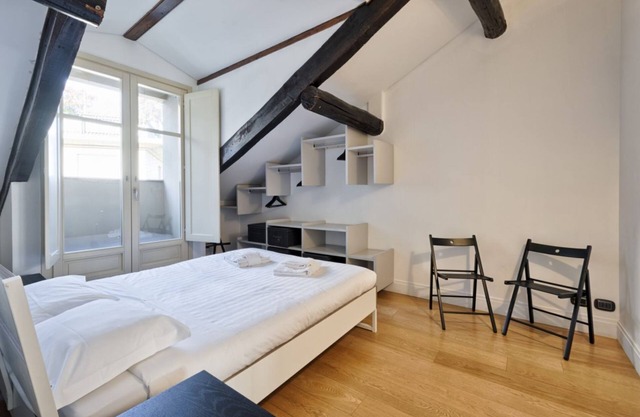 Cozy and modern 80sqm apartment equipped with all comforts.