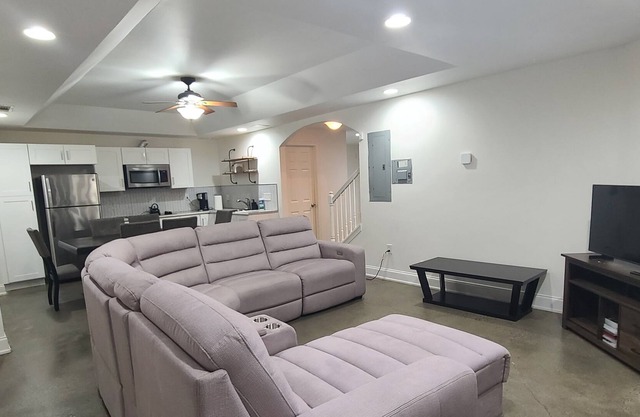 Cozy and Spacious Basement Apartment