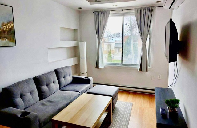 Cozy apartment - 2 minutes walk to Metro D’ilberville
