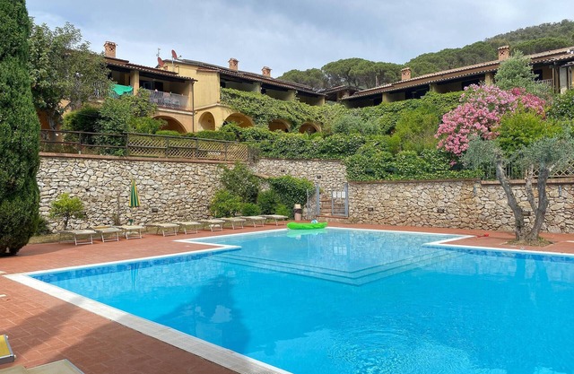 Cozy apartment in Nisportino with WiFi