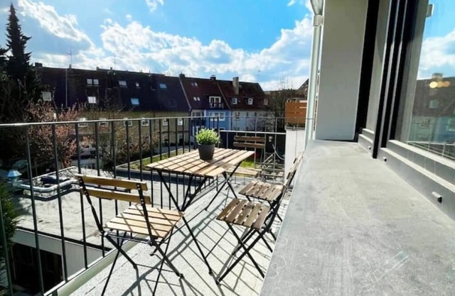 Cozy apartment with kitchen + balcony