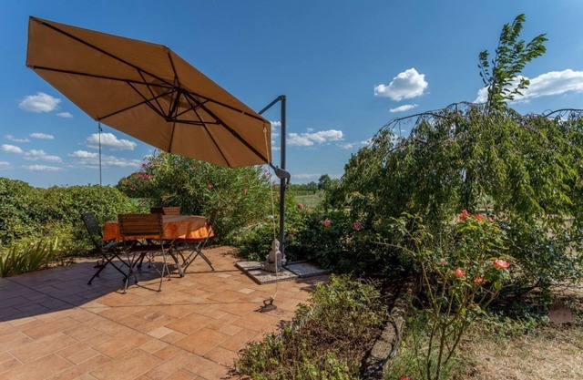 Cozy Apt with Terrace and Private parking! x4