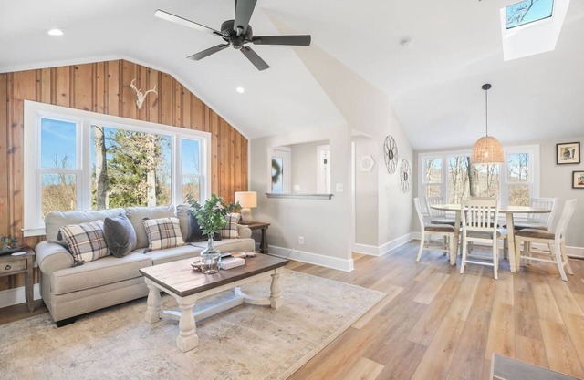 Cozy Bear Chase Cottage