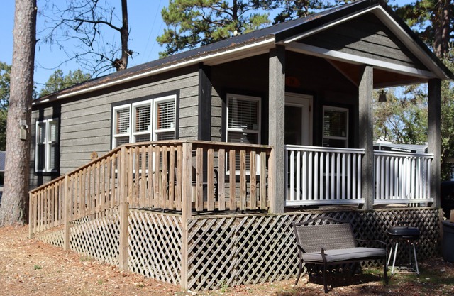 Cozy Cabin #28 Kentucky Lake GREAT fishing - Camden TN