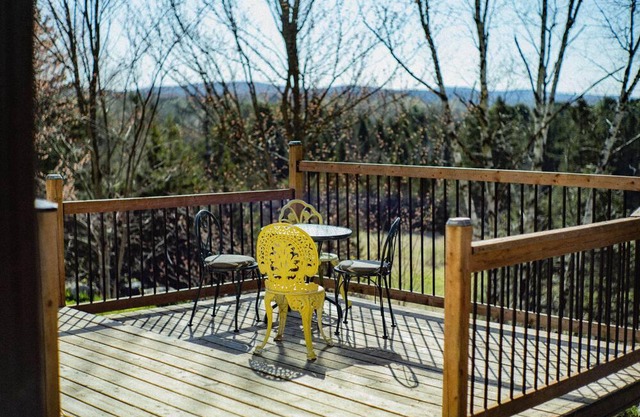 Cozy chalet on the hill in cross-country skiing paradise