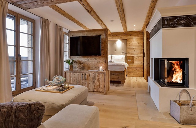 Cozy chalet suite with 40sqm, bedroom/living room with kitchen and bathroom with sauna
