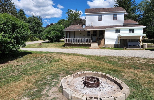 Cozy Cottage by Grand River & for nature lovers