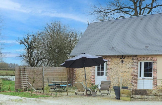 Cozy cottage in stud farm, pets allowed, Wifi