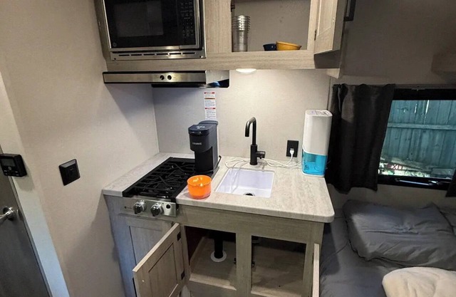 Cozy Cottage SuperHost Long Term