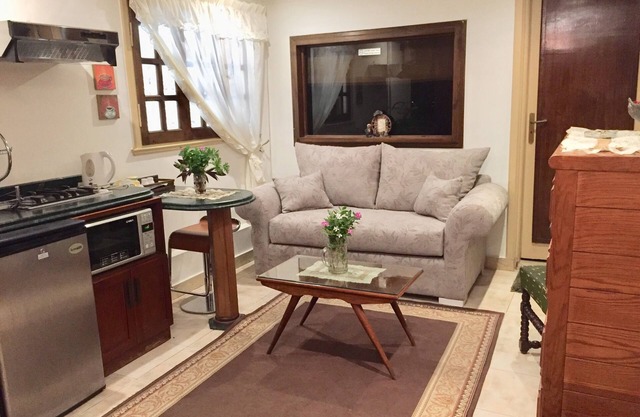 Cozy Elegant Studio in Spot Area