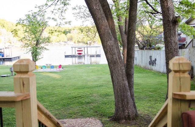 Cozy Family Lake Cabin-Autumn Enthusiasts and Golf Groups - Book Now