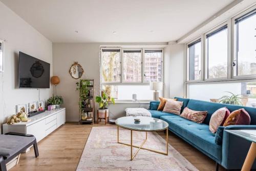 Cozy-Glam City 2Bed Apartment Weekly Mthly Offers!