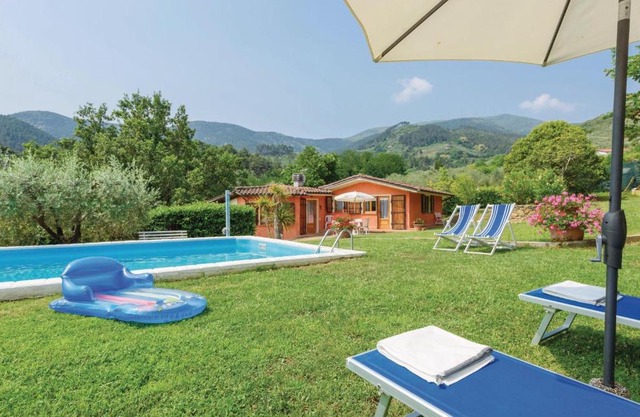 Cozy Home In Colle Di Compito Lu