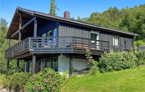 Cozy Home In Hellandsjøen With Kitchen