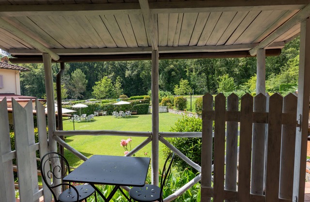 Cozy, Ideal for a Couple in Tuscan country with wifi and pool