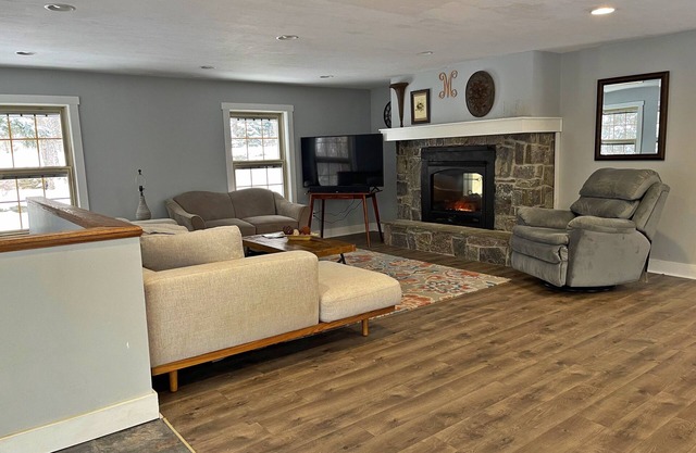 Cozy & Large Only 8 minutes from Mount Snow-48 Buckboard Dr W. Dover VT