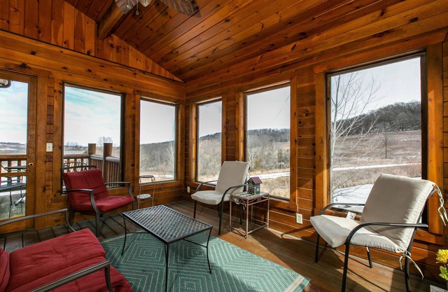 Cozy Log Cabin with Hot Tub & Only 5 Miles from Downtown!