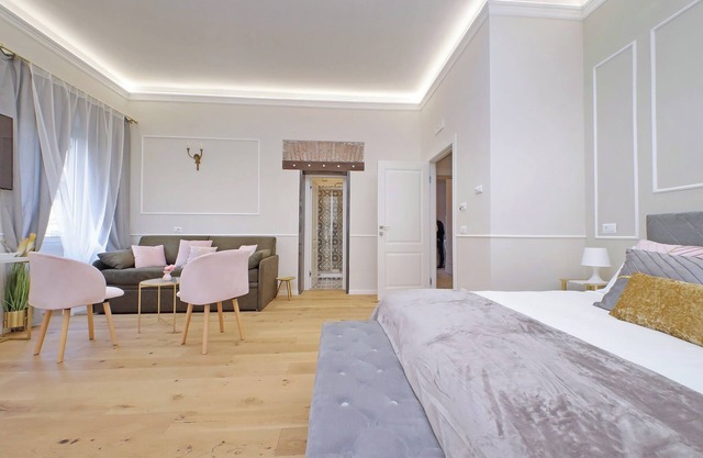 Cozy new flat near the Station!