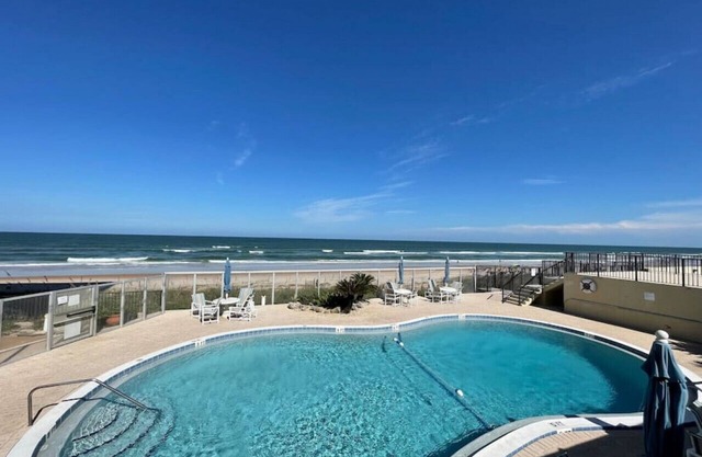 Cozy Ocean Condo with Pool & More
