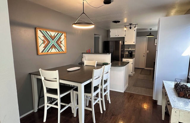 Cozy Pendleton Getaway