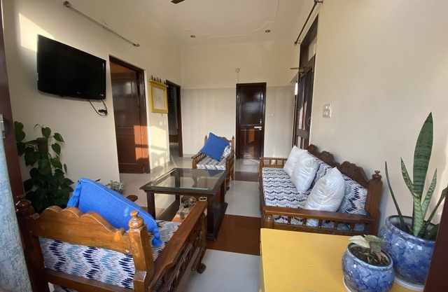 Cozy & Private, Entire floor in Panchkula