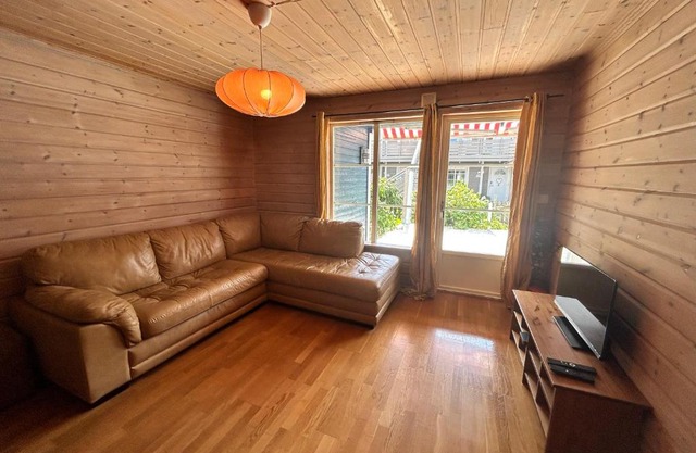 Cozy Scandinavian apartment central in Oslo - free parking and close to many amenities
