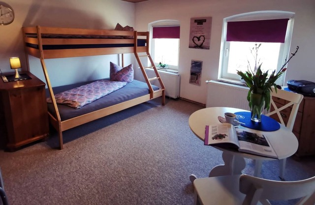 Cozy shared room Marry on the horse farm