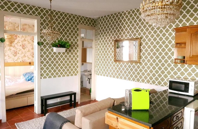 Cozy Sintra Townhouse