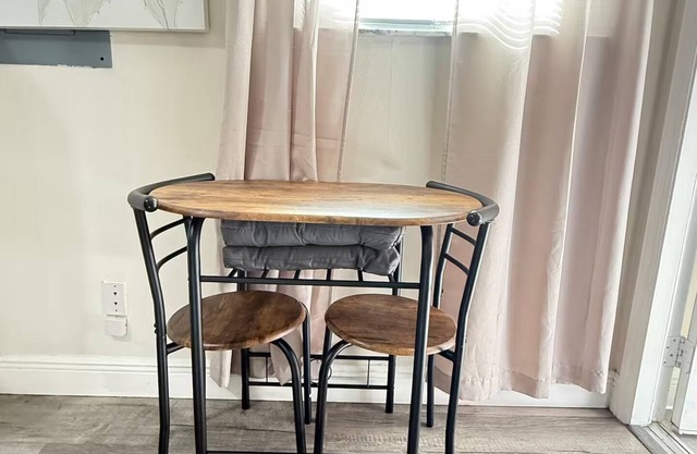 Cozy Studio Near TPA Airport Highway Mall Central Peaceful Stay Disney+
