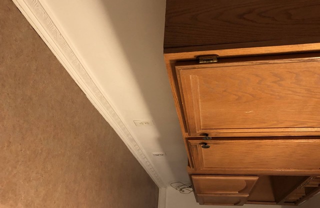 Cozy Studio University Area walking distance to convention center.