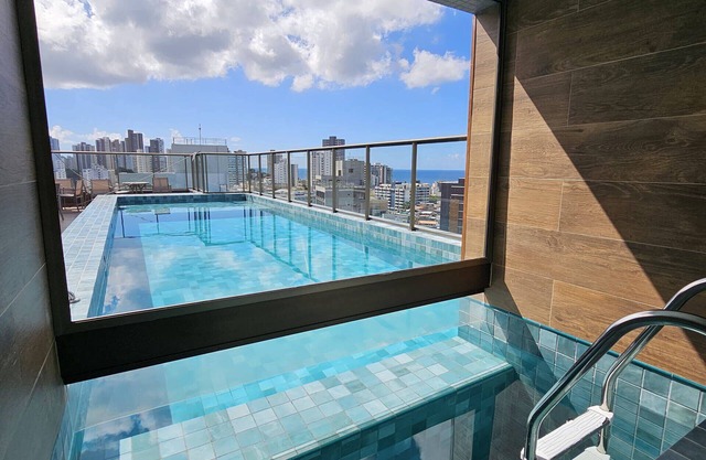 Cozy Studio w Balcony & Pool in Carnival's Heart - SSA009