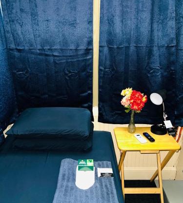 Cozy tiny private room in Hartford