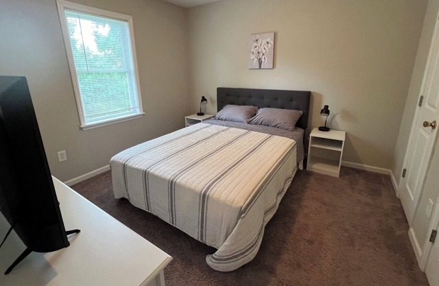 Cozy townhome 10 minutes from MCAS Cherry Point, 30 minutes to beach or New Bern