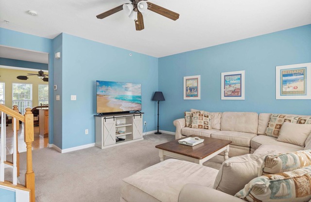 Creekside Getaway – Stay for 8