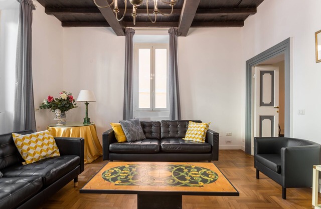 Croce Palace unit 4 - 3 bedrooms - P.zza di Spagna