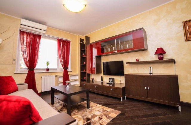 Crocus Apartment