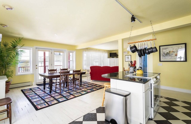 Crystal View, Suite 3